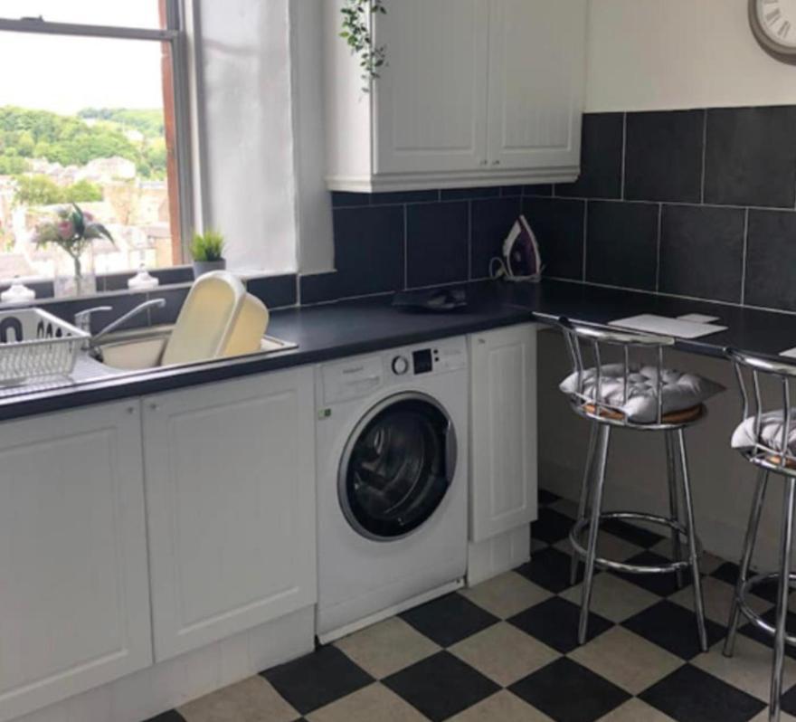 Captivating 2-Bed Apartment In Isle Of Bute Rothesay Exteriör bild